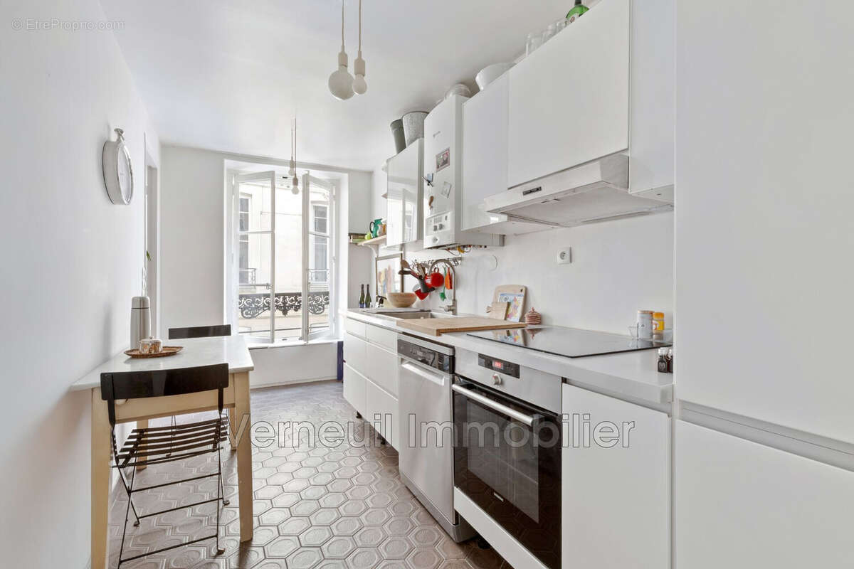 Appartement à PARIS-7E
