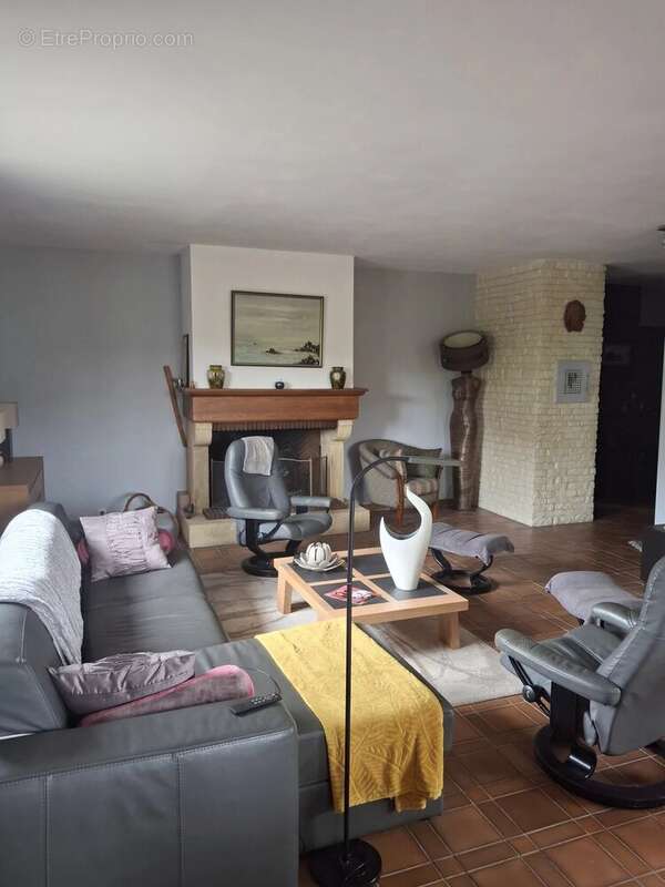 Maison à LA CHARMEE