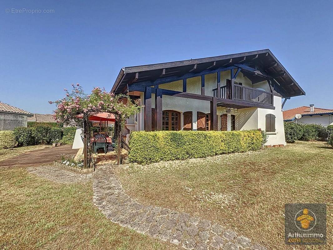 Maison à SAINT-PAUL-EN-BORN