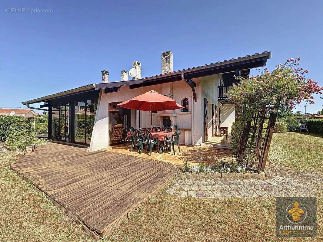 Maison à SAINT-PAUL-EN-BORN