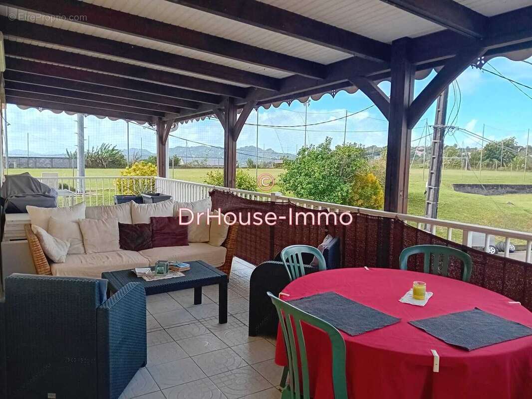 Appartement à LE ROBERT