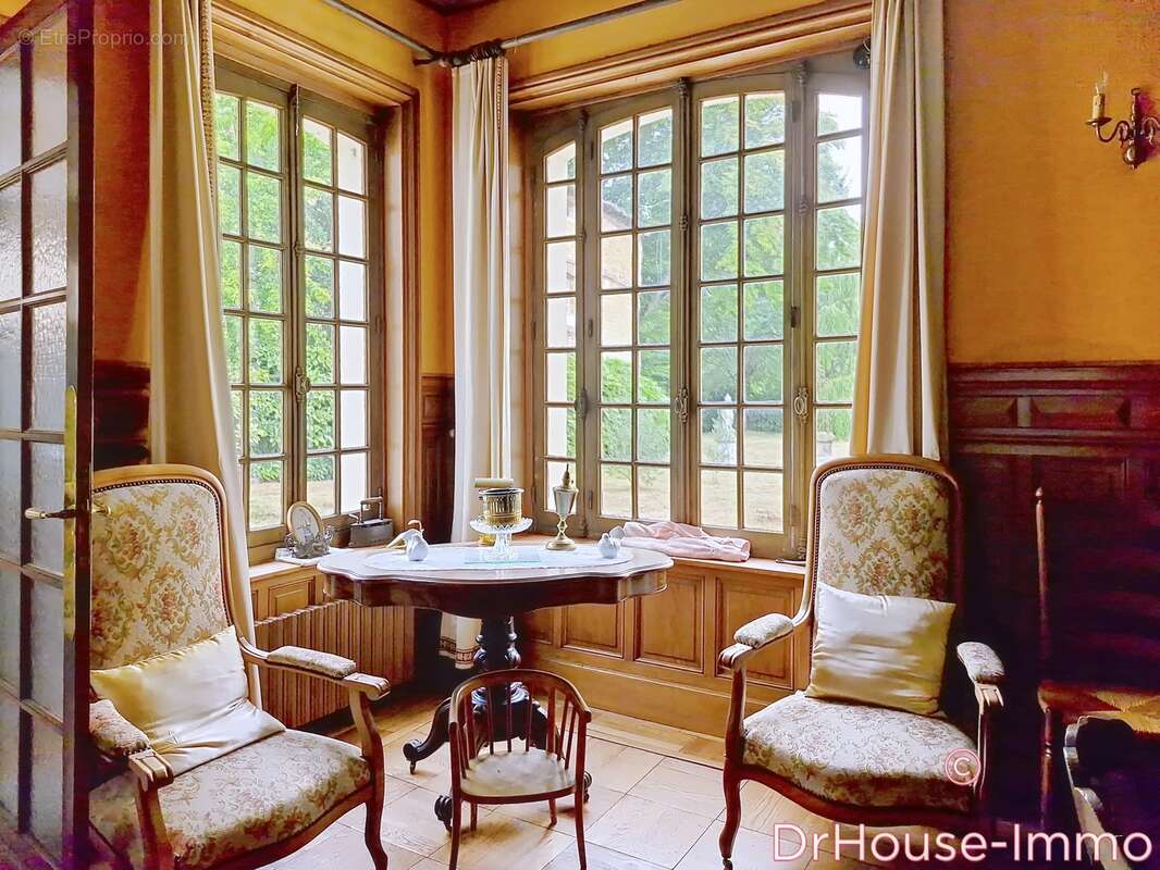 Maison à SAINT-PIERRE-SUR-DIVES