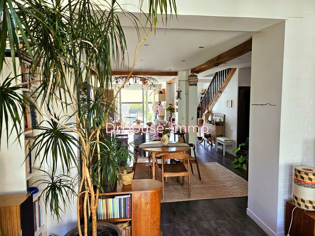 Maison à SAINT-MAUR-DES-FOSSES