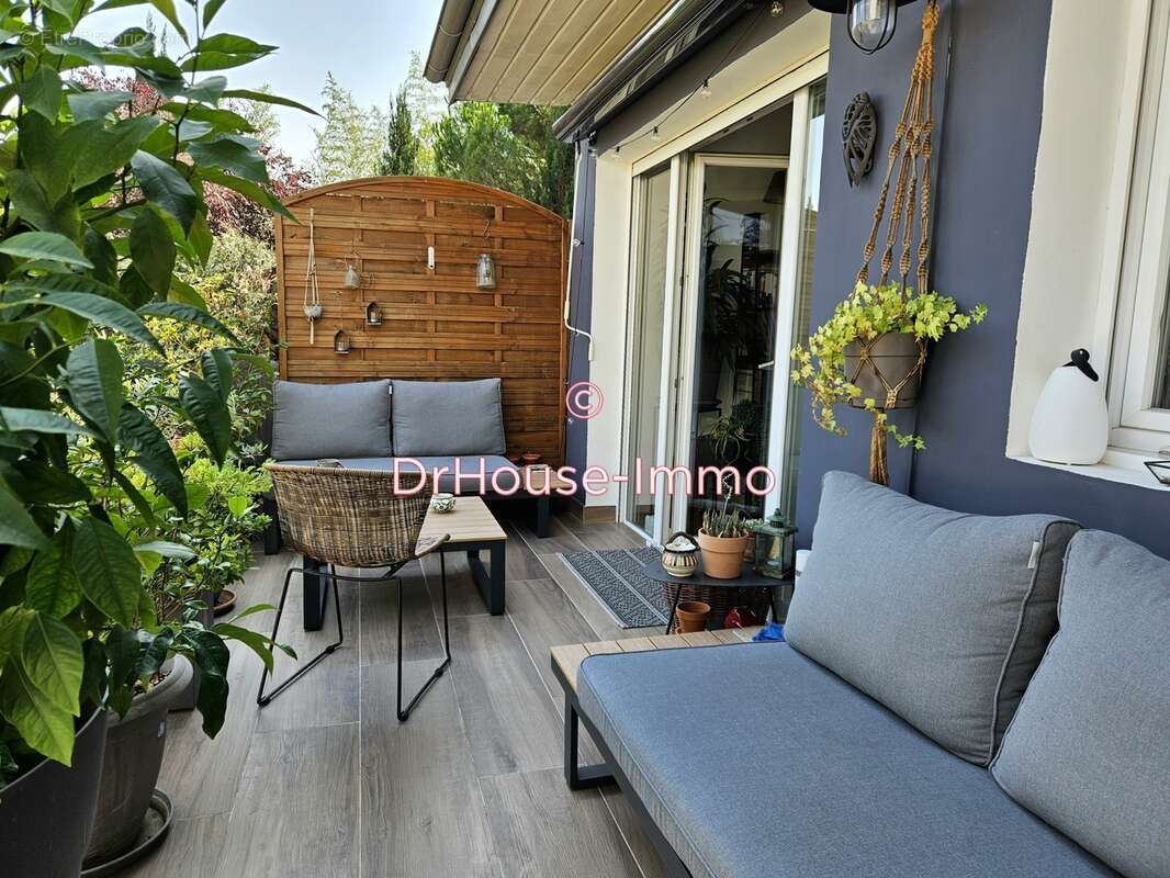 Maison à SAINT-MAUR-DES-FOSSES