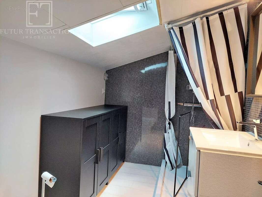 Maison à SAINT-FRONT-LA-RIVIERE