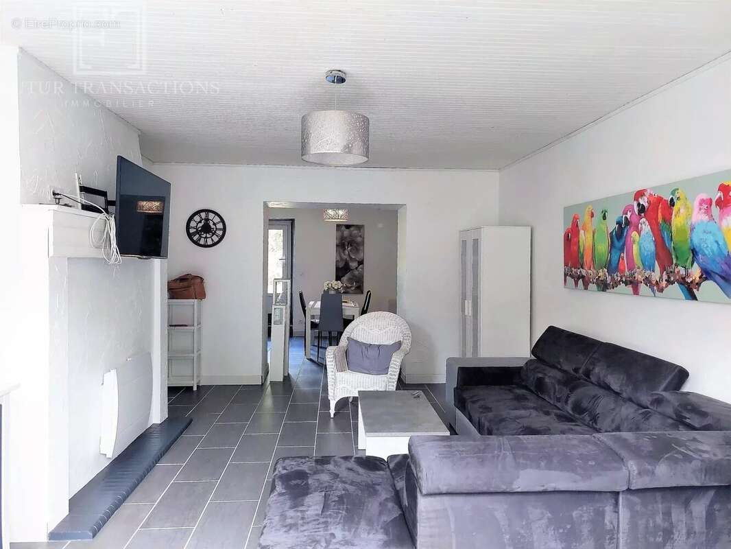 Maison à SAINT-FRONT-LA-RIVIERE