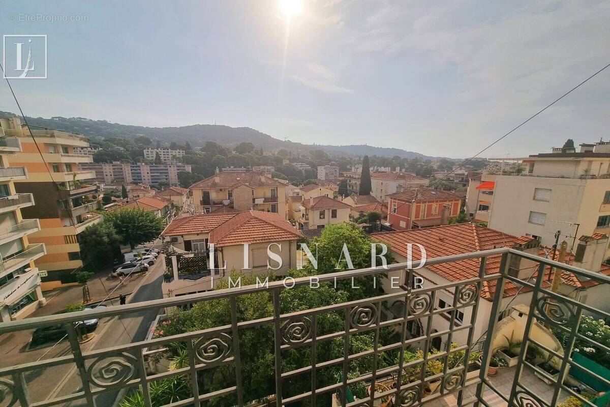 Appartement à LE CANNET