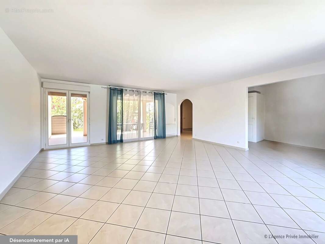 Maison à VILLENEUVE-LOUBET