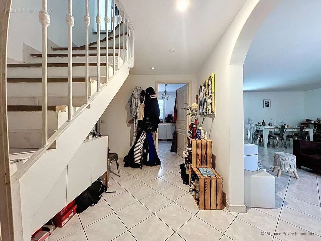 Maison à VILLENEUVE-LOUBET