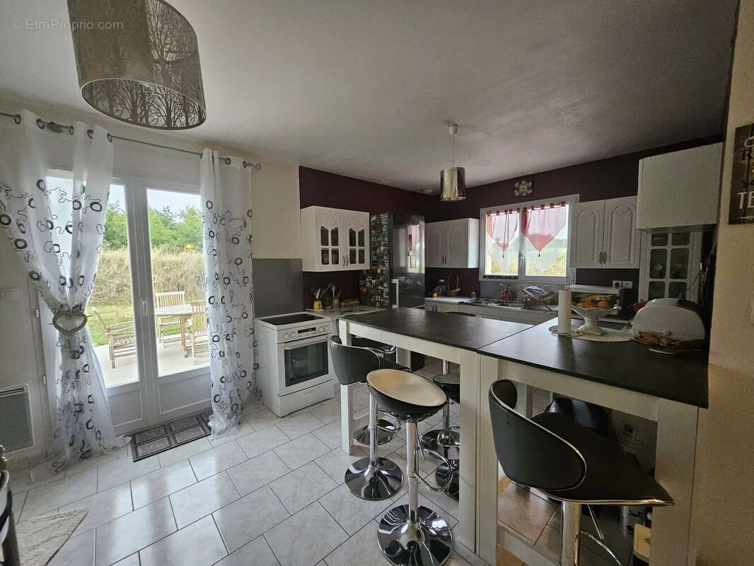 Maison à AUTHEUIL-AUTHOUILLET