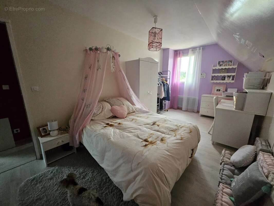 Maison à AUTHEUIL-AUTHOUILLET