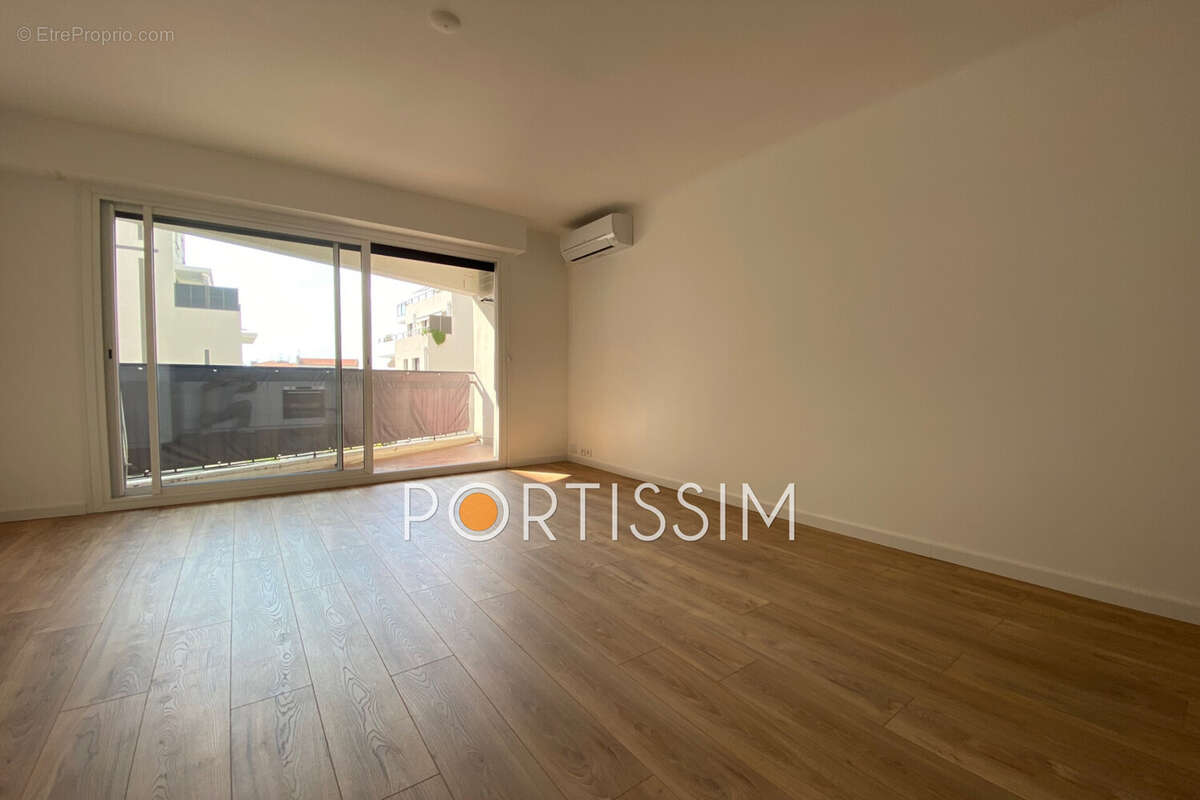 Appartement à CAGNES-SUR-MER