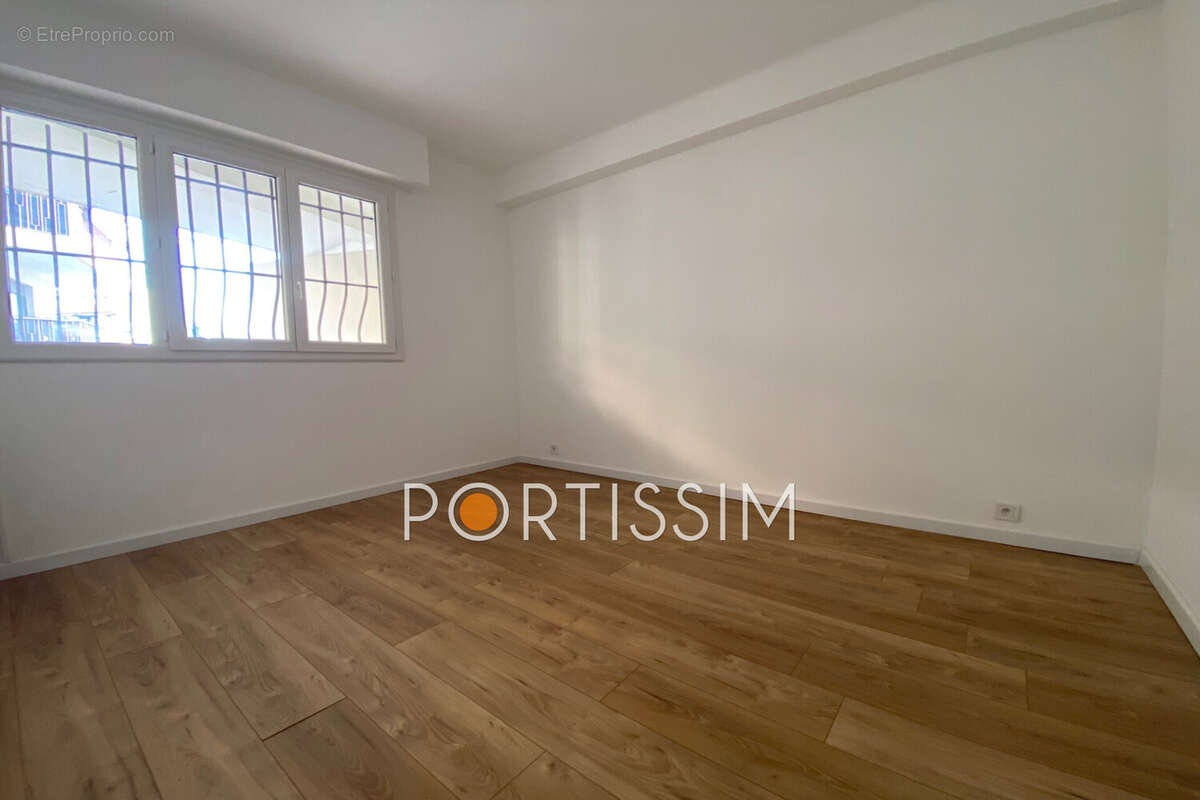 Appartement à CAGNES-SUR-MER