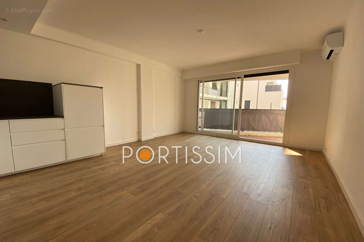 Appartement à CAGNES-SUR-MER