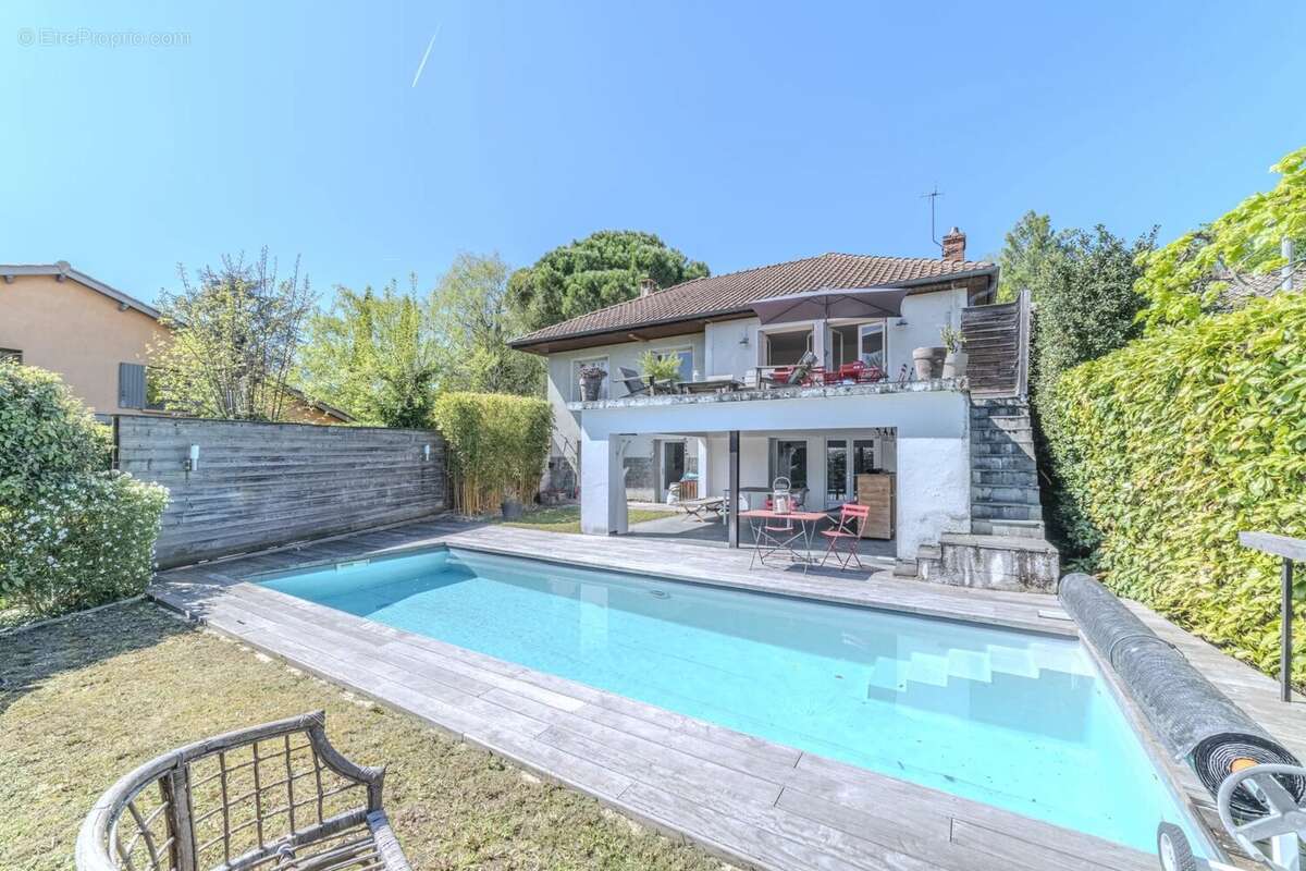 Maison à SAINT-CYR-AU-MONT-D&#039;OR