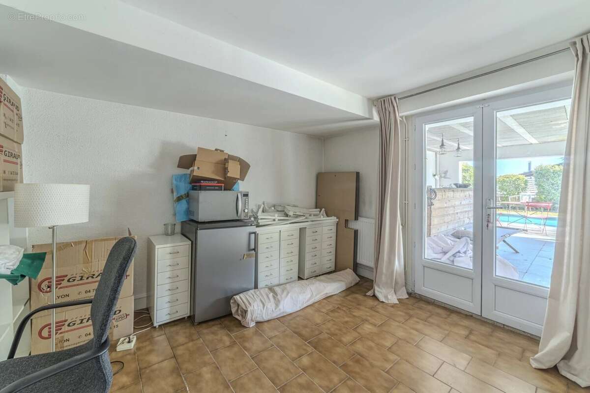 Maison à SAINT-CYR-AU-MONT-D&#039;OR