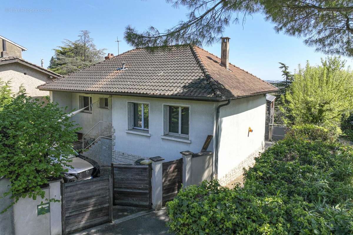 Maison à SAINT-CYR-AU-MONT-D&#039;OR