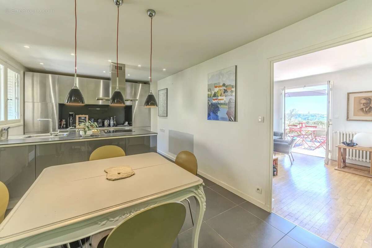 Maison à SAINT-CYR-AU-MONT-D&#039;OR