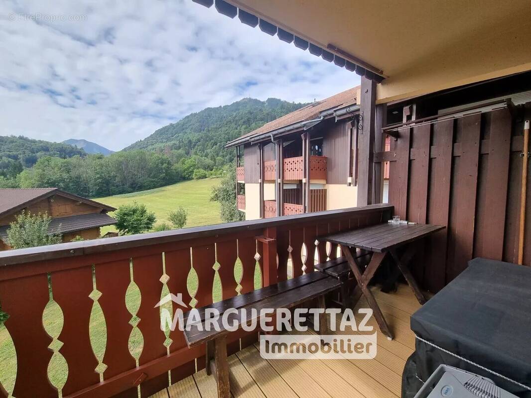 Appartement à ONNION