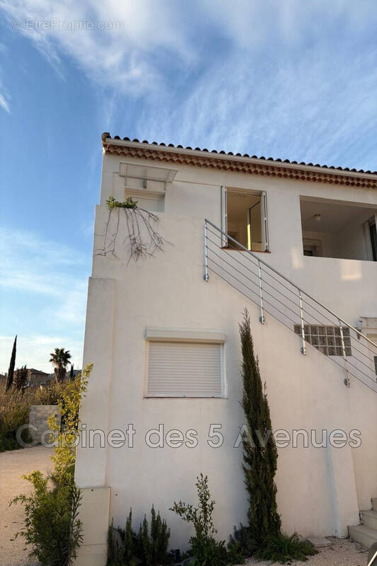 Appartement à MARSEILLE-11E