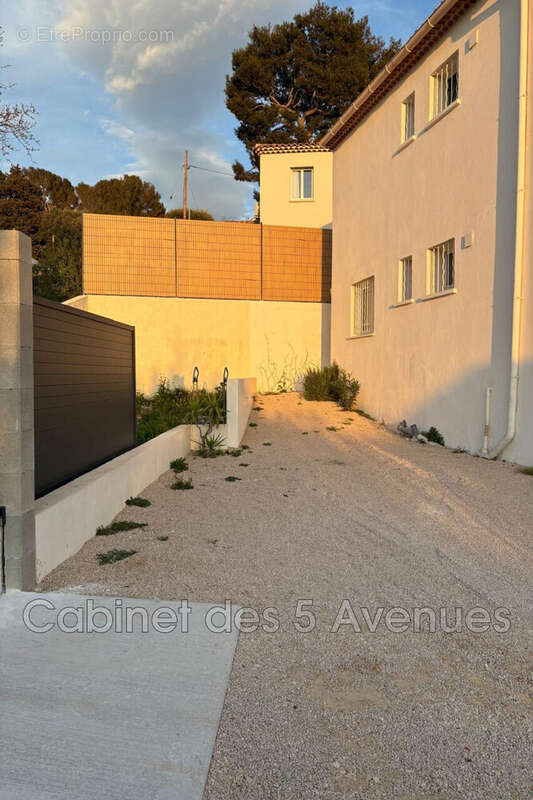 Appartement à MARSEILLE-11E