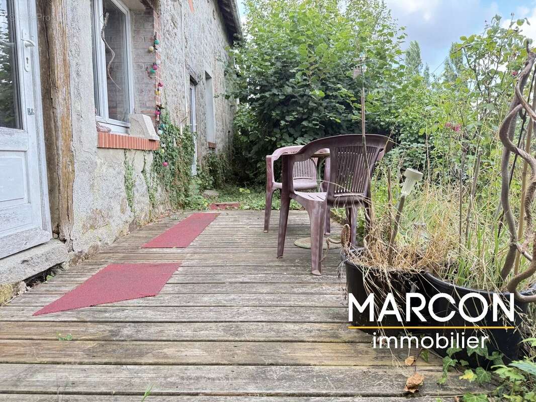 Maison à SAINT-VAURY