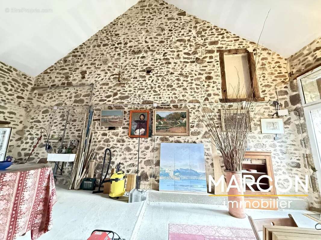 Maison à SAINT-VAURY