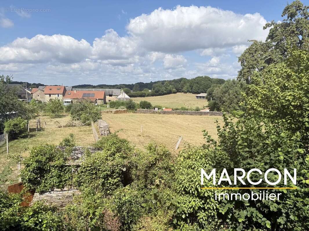 Maison à SAINT-VAURY