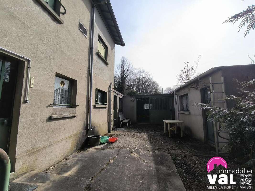 Maison à SAINTRY-SUR-SEINE