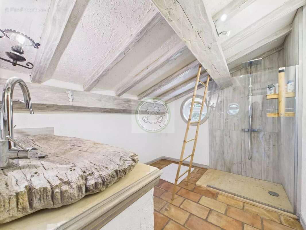 Maison à PUGET-SUR-ARGENS