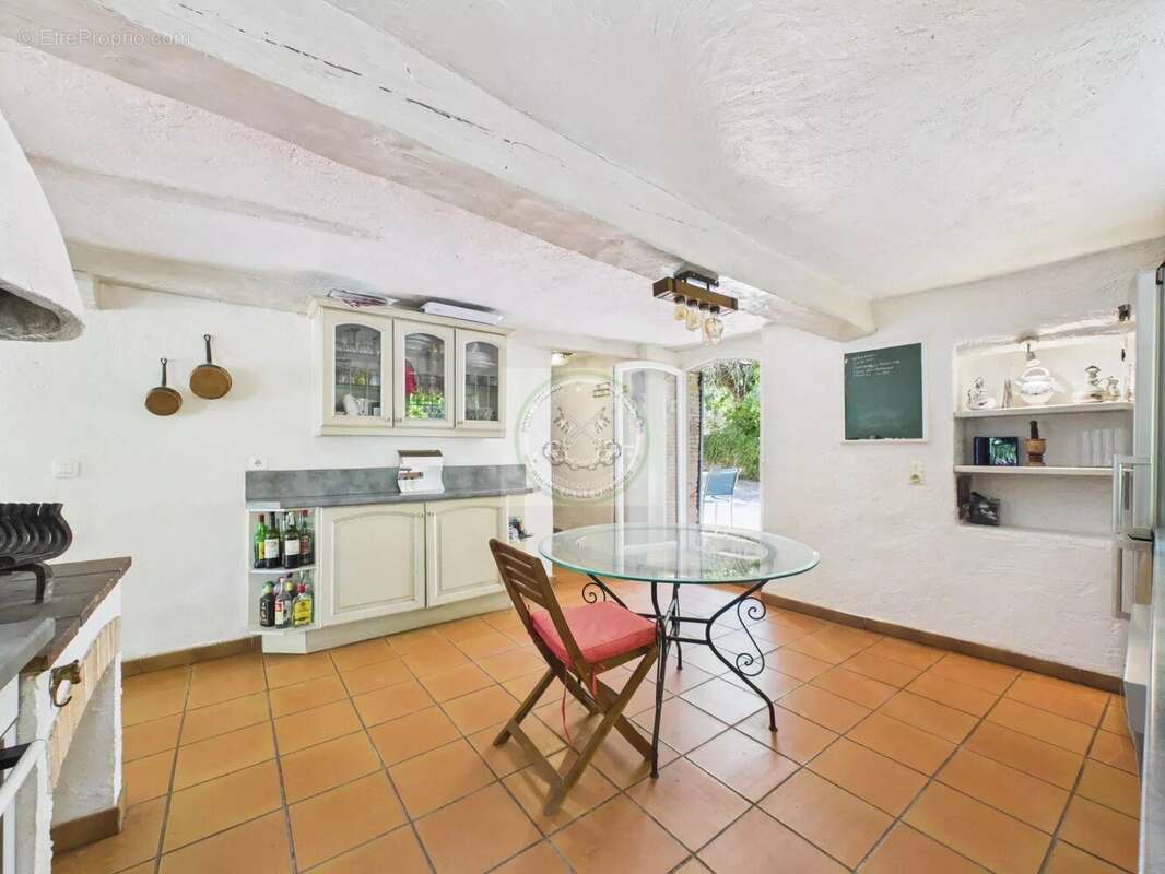 Maison à PUGET-SUR-ARGENS