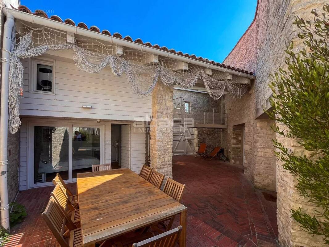 Maison à LE BOIS-PLAGE-EN-RE