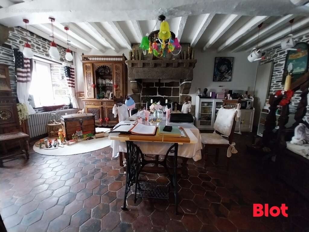 Maison à DOL-DE-BRETAGNE