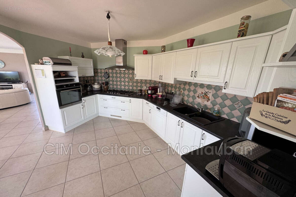 Maison à SAINTE-JULIETTE