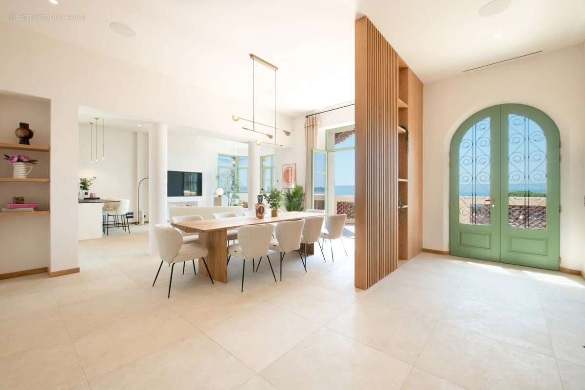 Maison à LES ISSAMBRES