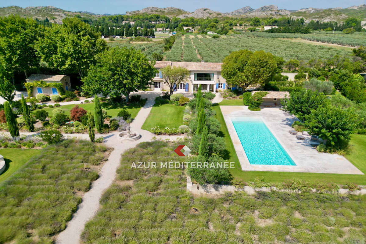 Maison à MAUSSANE-LES-ALPILLES