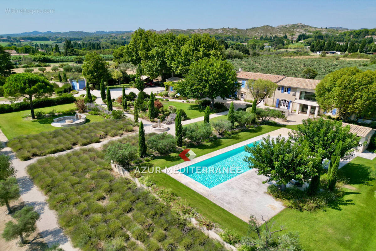 Maison à MAUSSANE-LES-ALPILLES