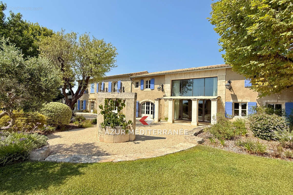 Maison à MAUSSANE-LES-ALPILLES