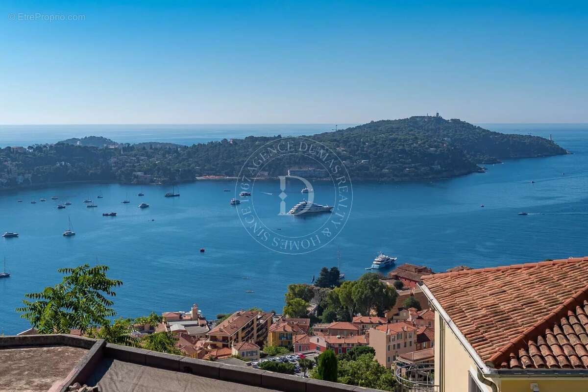Appartement à VILLEFRANCHE-SUR-MER