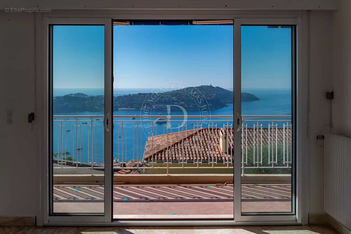 Appartement à VILLEFRANCHE-SUR-MER