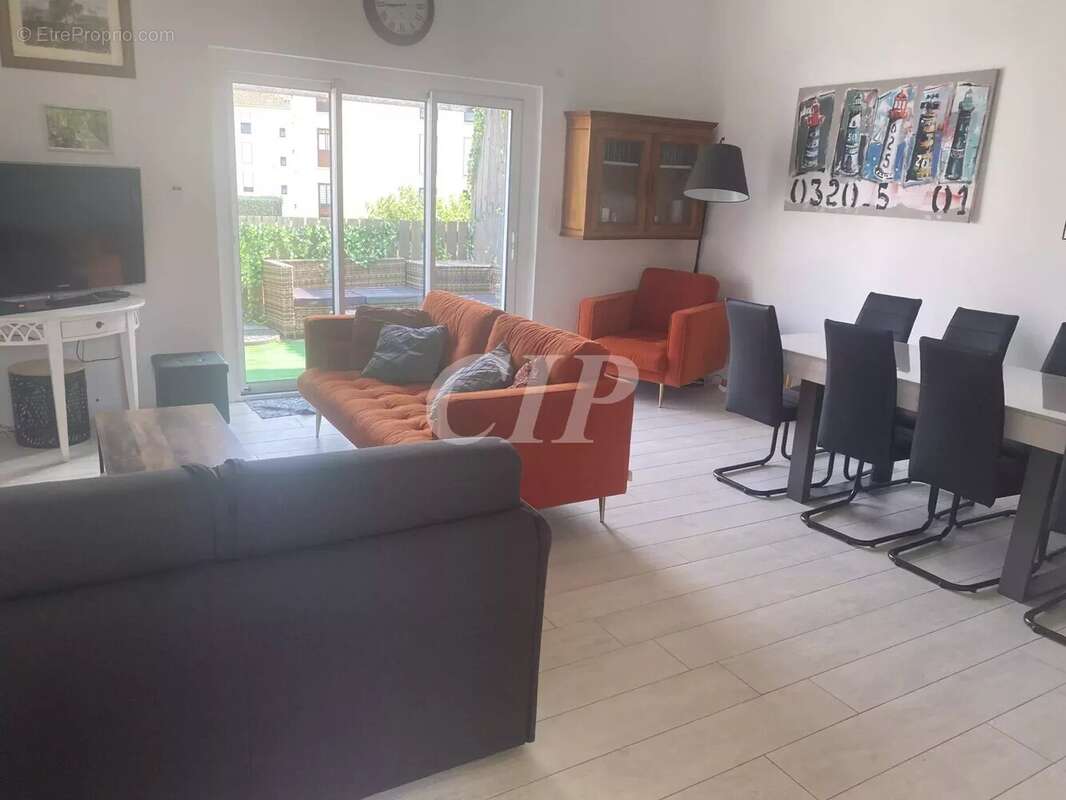 Appartement à SANARY-SUR-MER