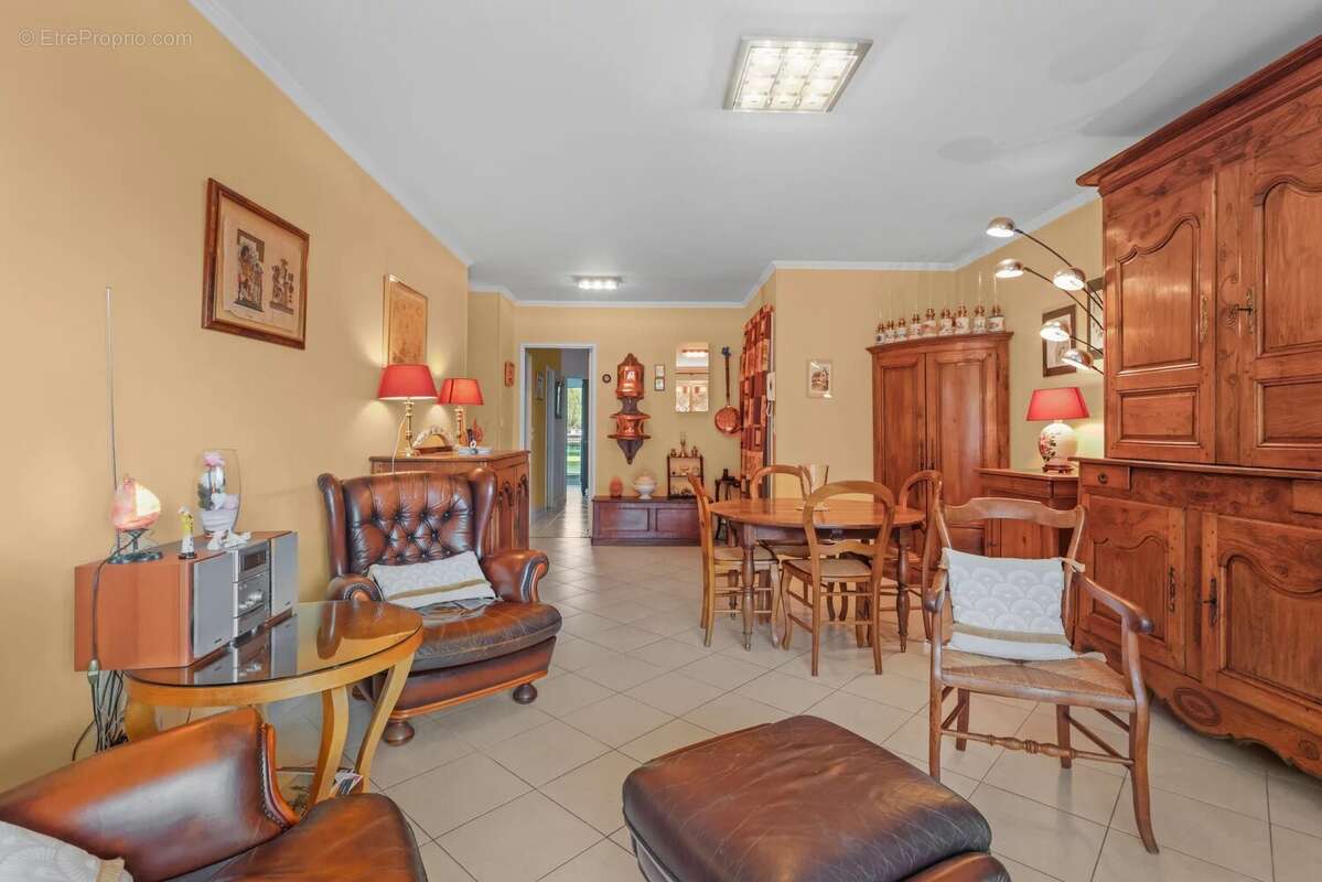 Appartement à MANDELIEU-LA-NAPOULE