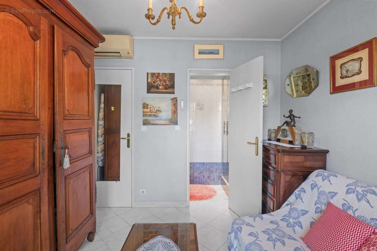 Appartement à MANDELIEU-LA-NAPOULE