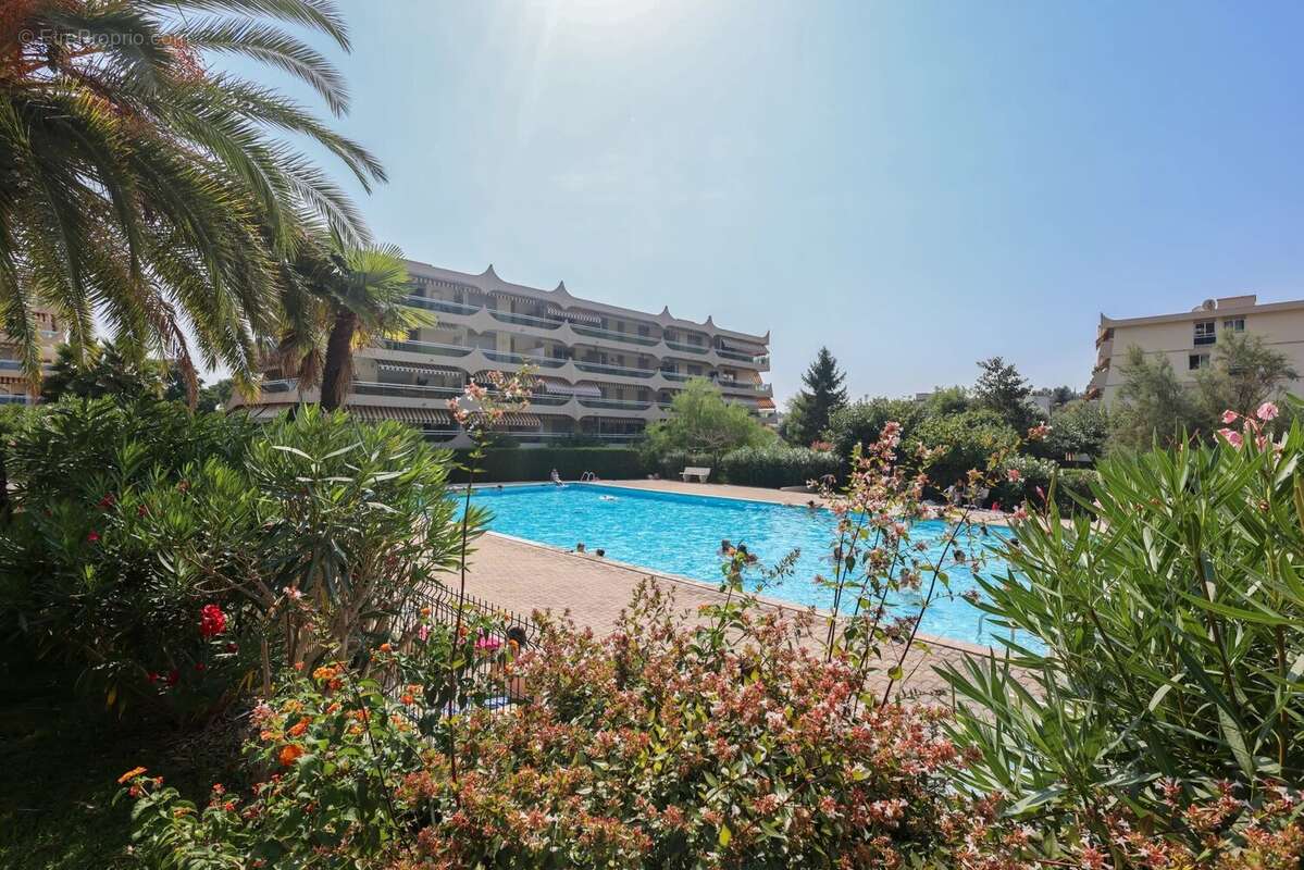 Appartement à MANDELIEU-LA-NAPOULE