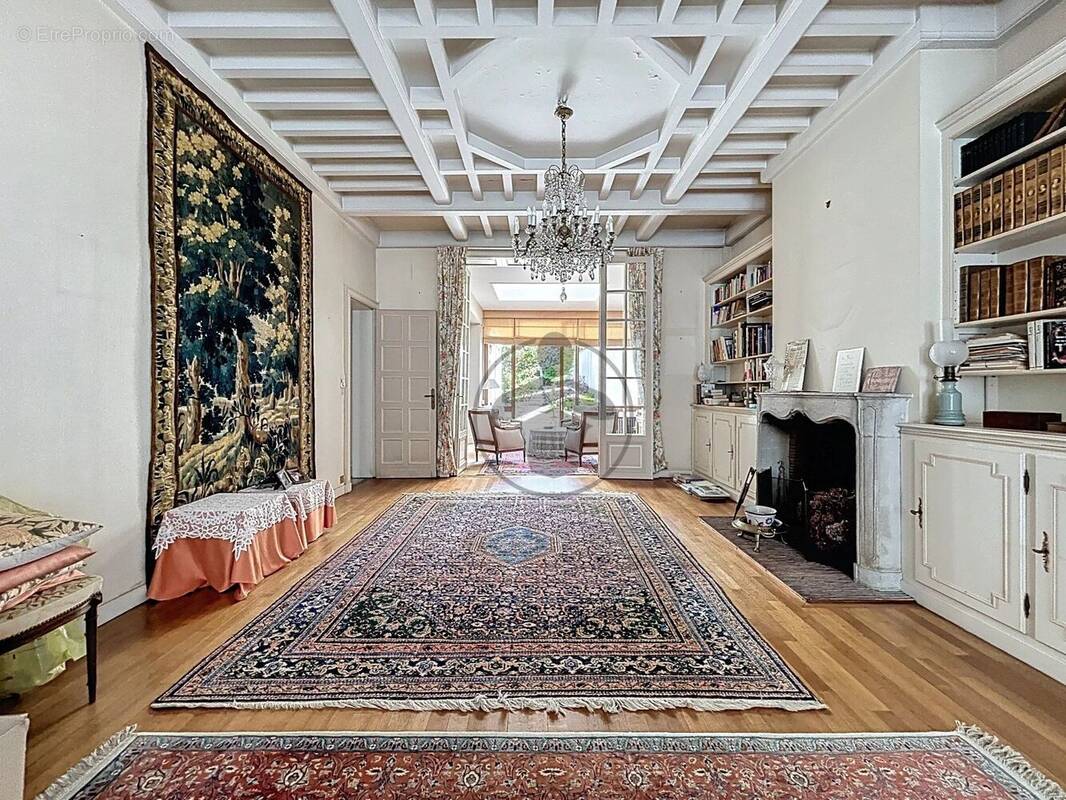 Maison à SAINT-QUENTIN