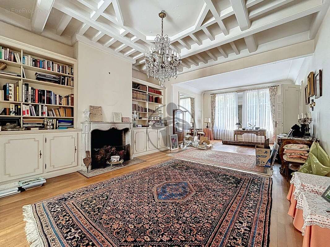 Maison à SAINT-QUENTIN