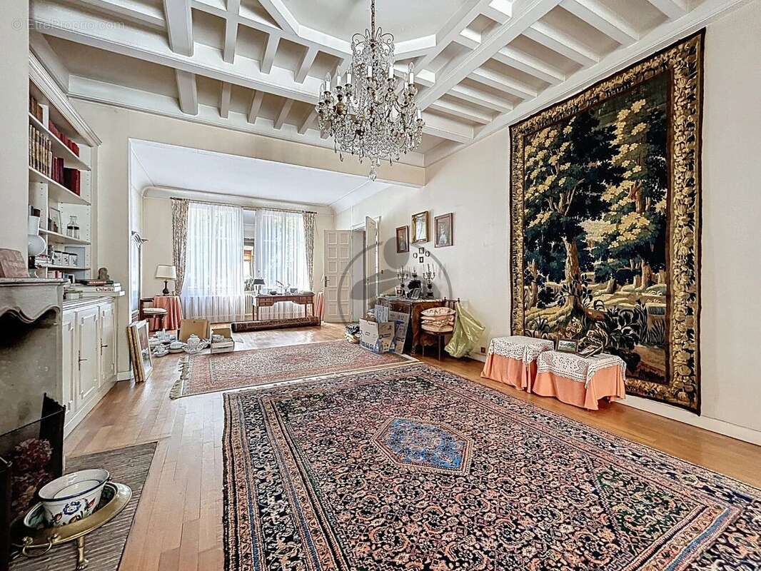 Maison à SAINT-QUENTIN