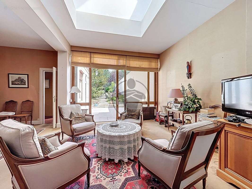 Maison à SAINT-QUENTIN