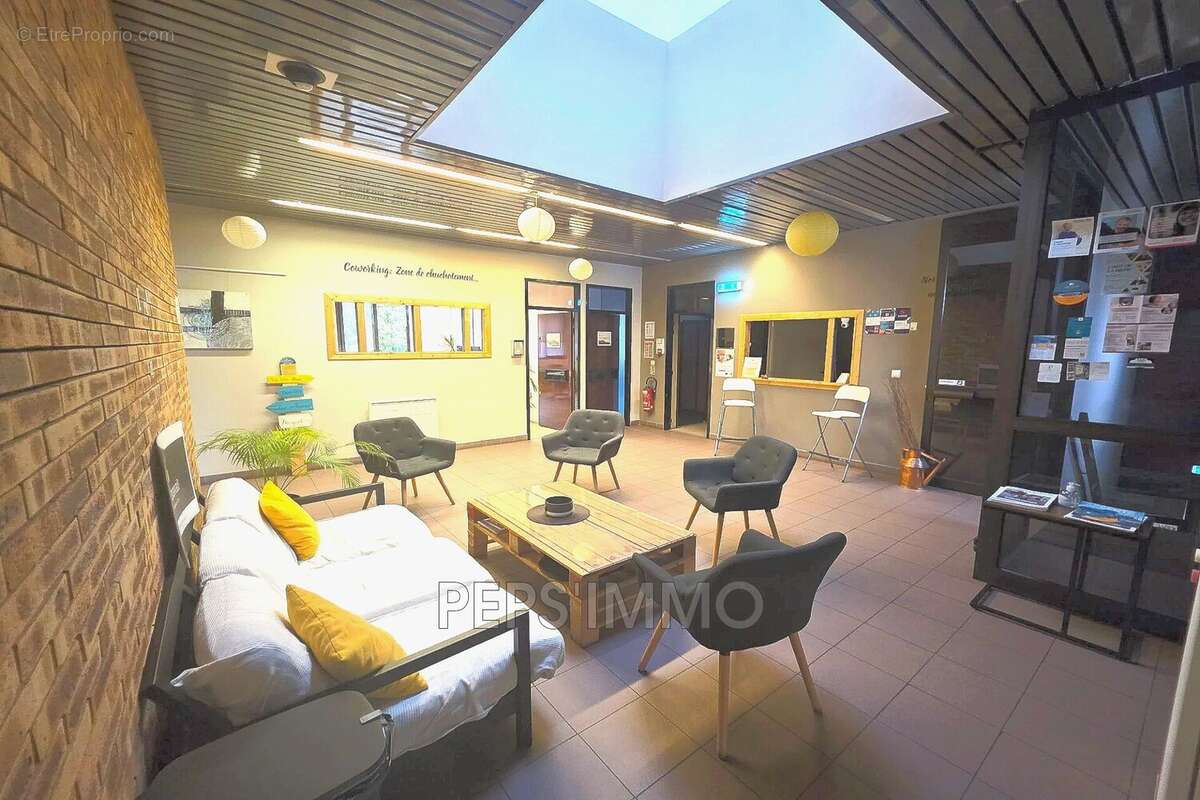 Commerce à MARIGNANE