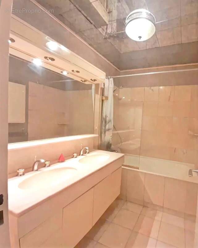 Appartement à LIVRY-GARGAN